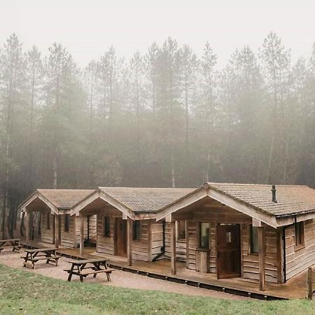 Wyldwood Lodge Чийдъл Екстериор снимка